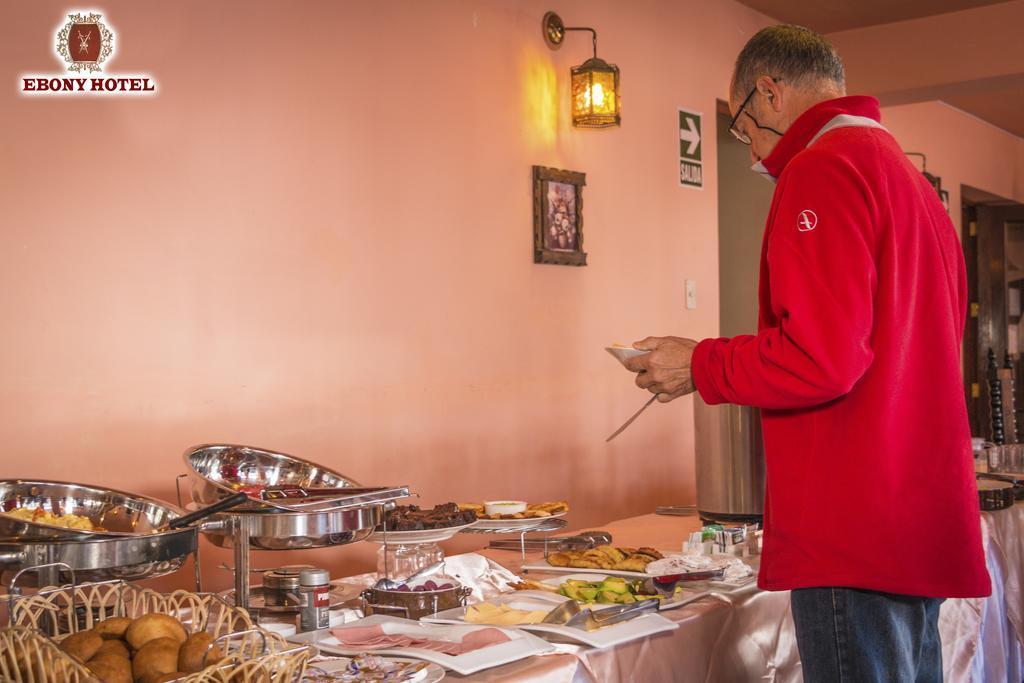 Ebony Hotel Huaraz  Buitenkant foto