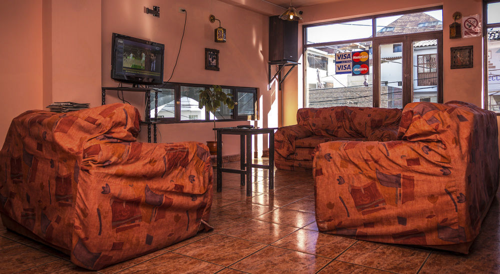Ebony Hotel Huaraz  Buitenkant foto